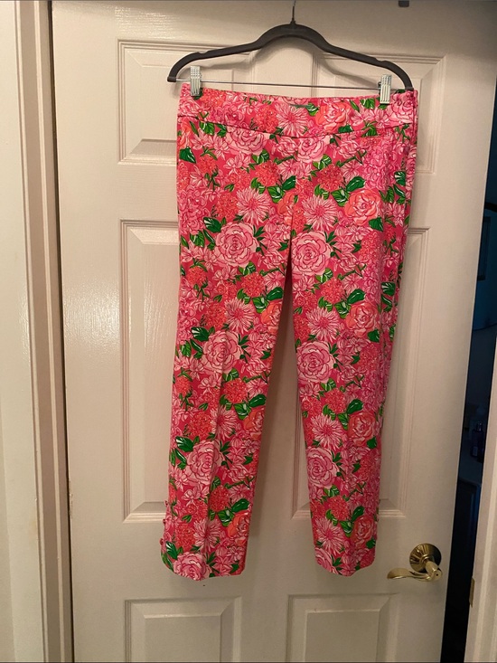 Lilly Pulitzer Pants - Lilly Pulitzer Pink Floral Cropped Pull-On Pants